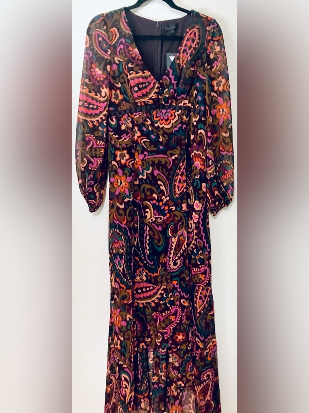 Guess V-Neck Long Sleeve Paisley Multi High/Low Maxi Dress: Size 6